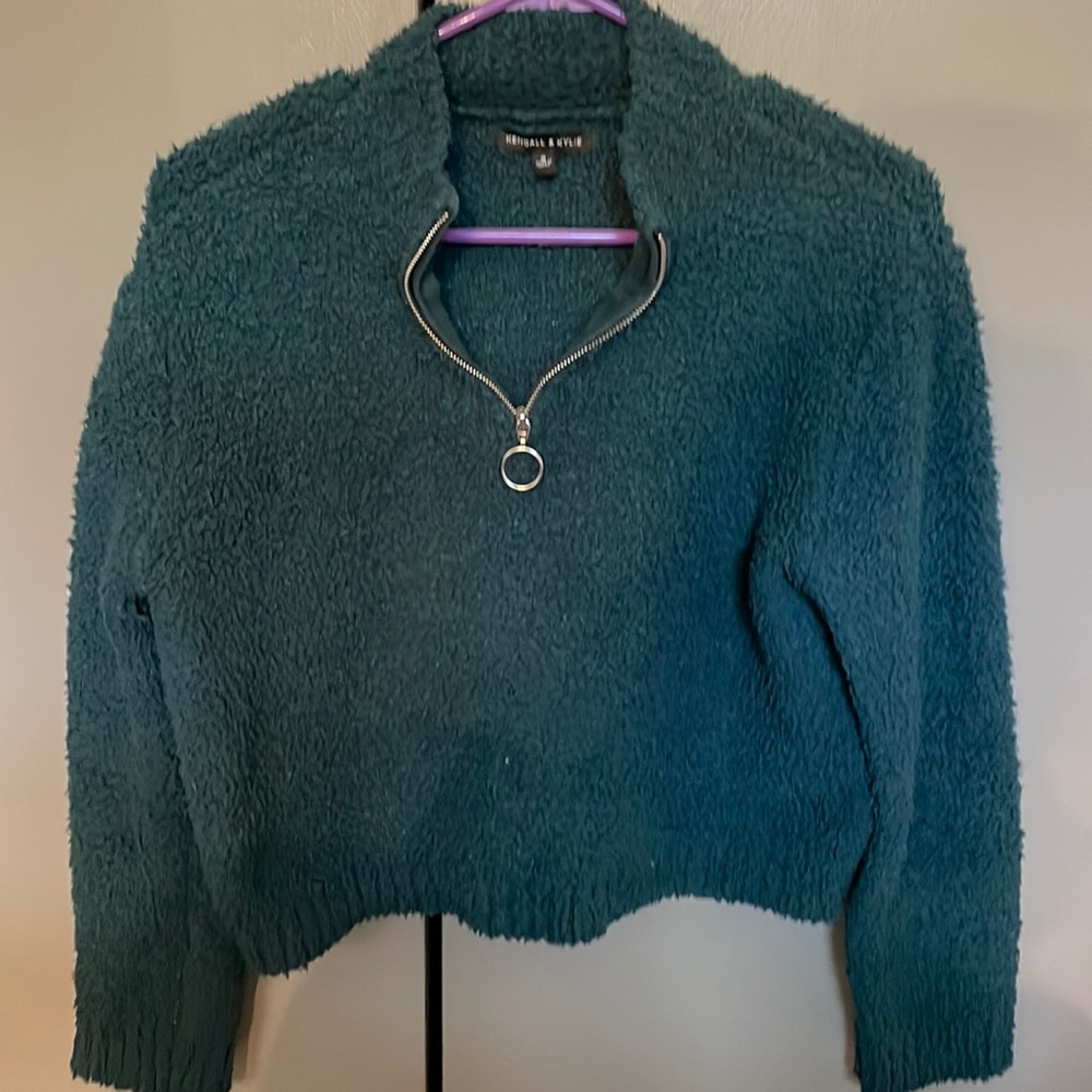 Kendall & Kylie quarter zip